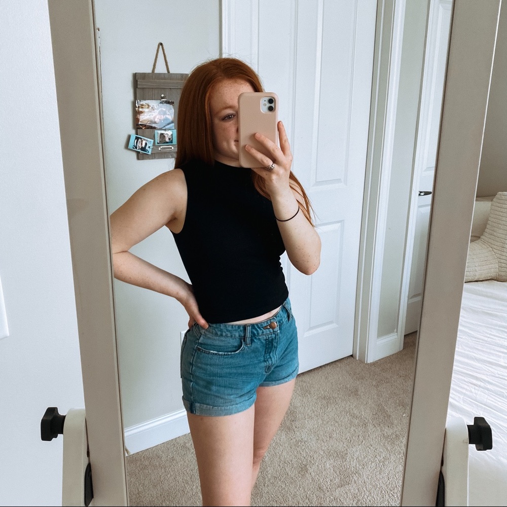 Black Ribbed Halter Top Sleeveless